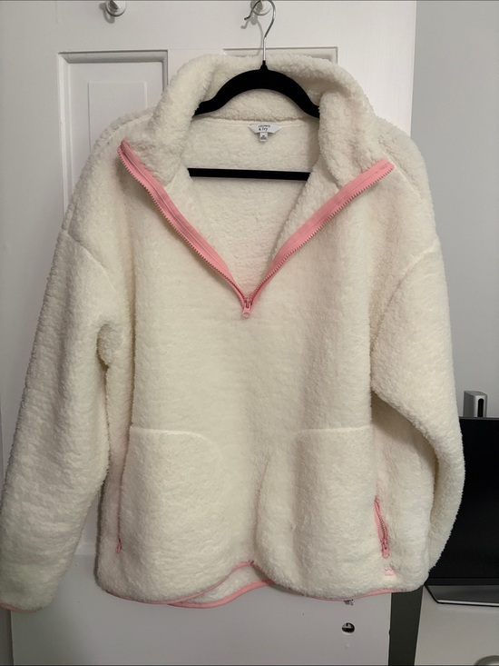 crown & ivy Jackets & Blazers - crown & ivy Cream Teddy Sherpa Pullover with Pink Trim